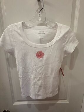 NWT Organic generation Scoop Neck baby Tee w/ beaded Pink tropical Flower- S